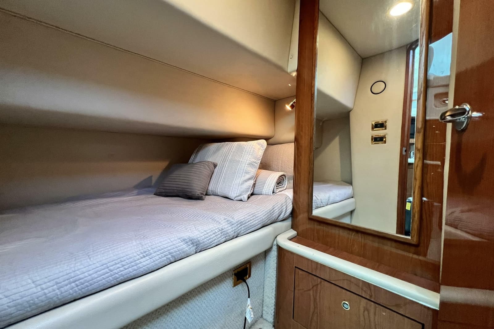 1999 Sea Ray 420 Aft Cabin - Photo 43