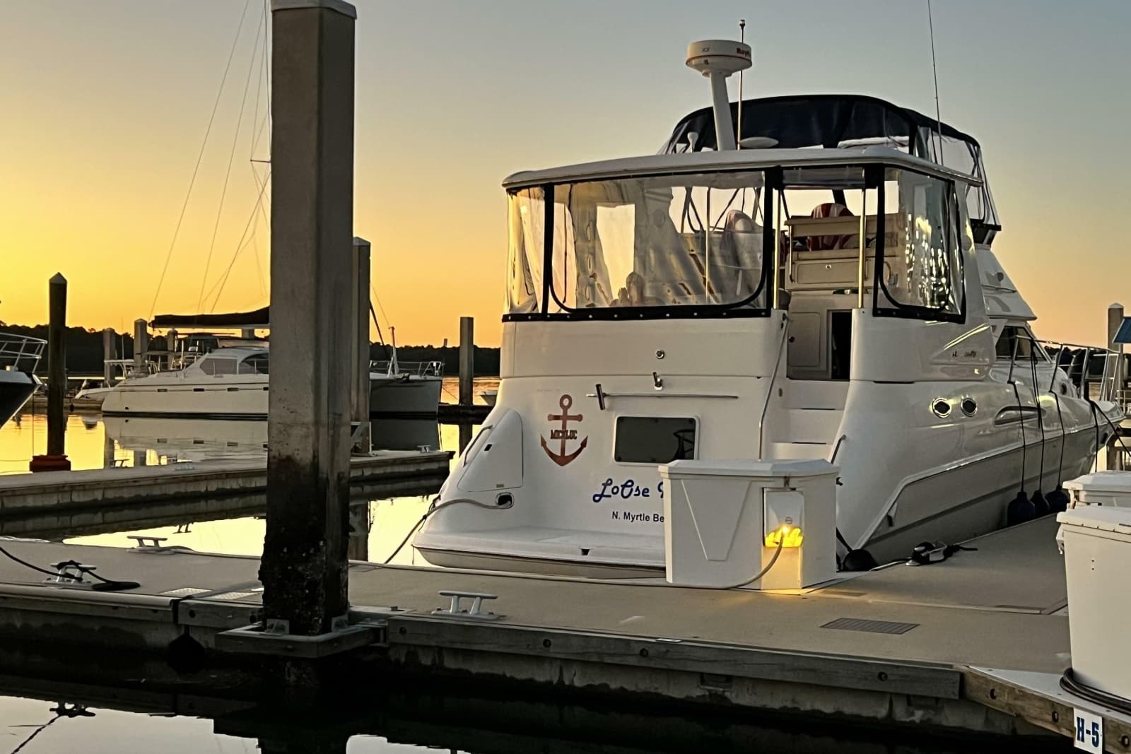 1999 Sea Ray 420 Aft Cabin - Photo 7