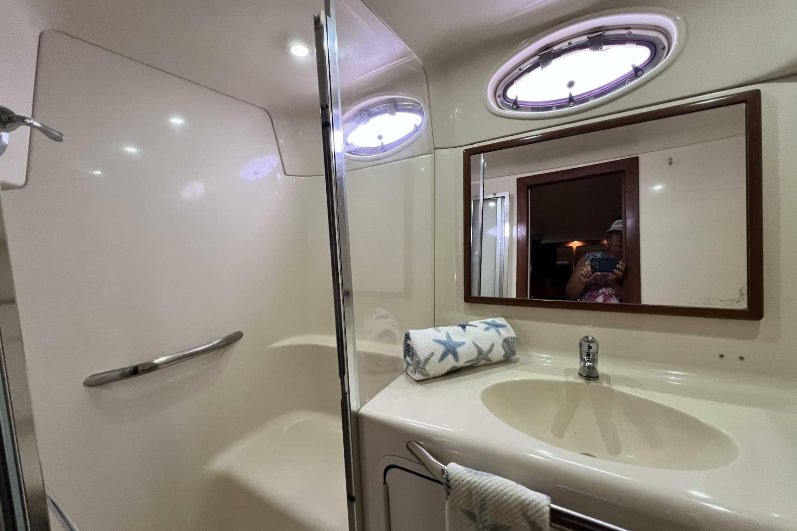 1999 Sea Ray 420 Aft Cabin - Photo 41