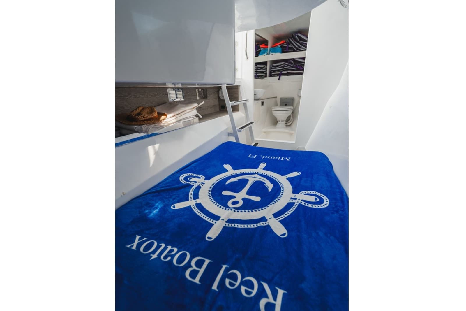 2024 Yachtcat  - Photo 25