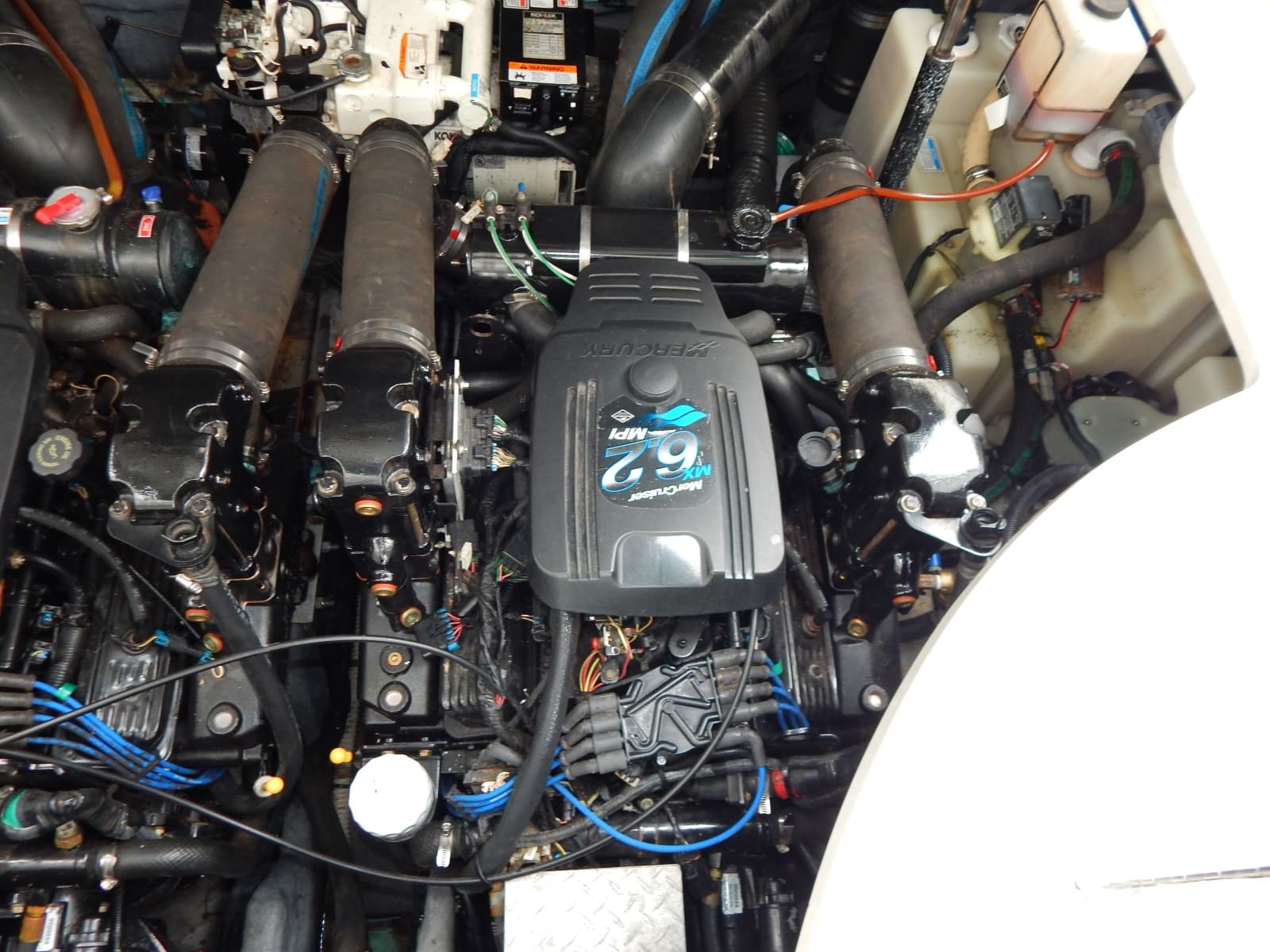 2003 Sea Ray 320 Sundancer - Photo 12