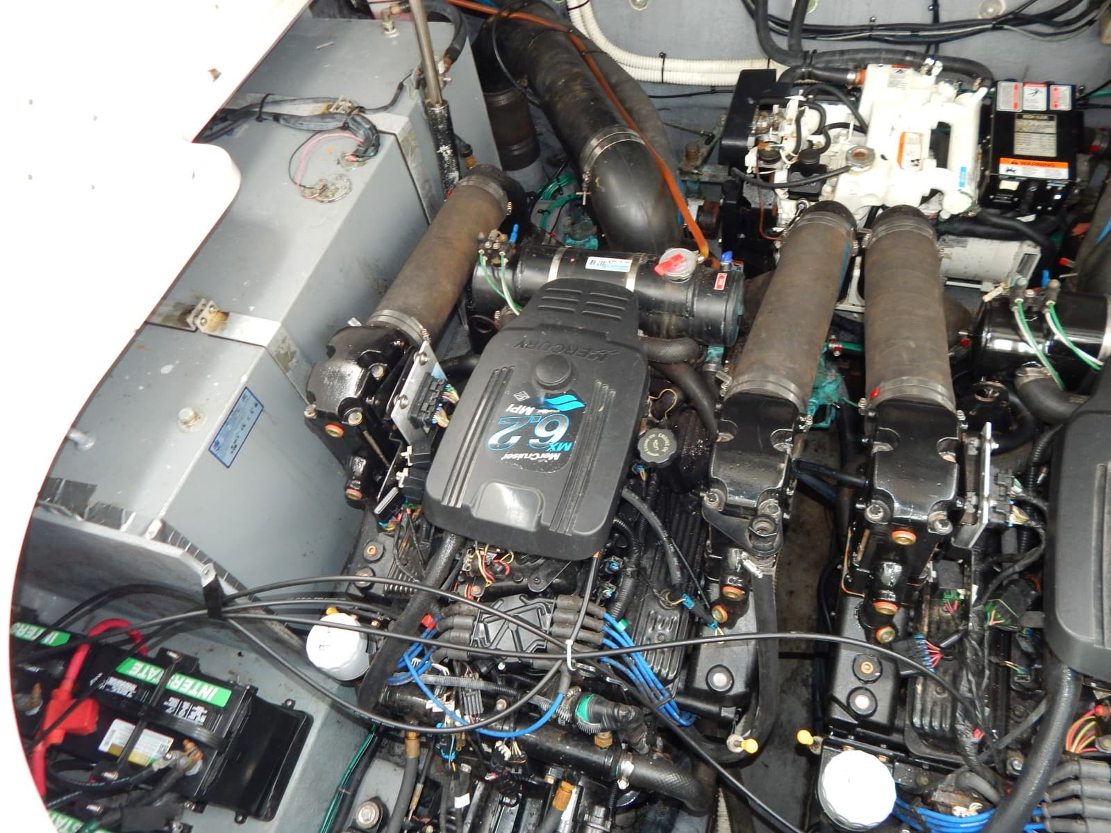 2003 Sea Ray 320 Sundancer - Photo 13