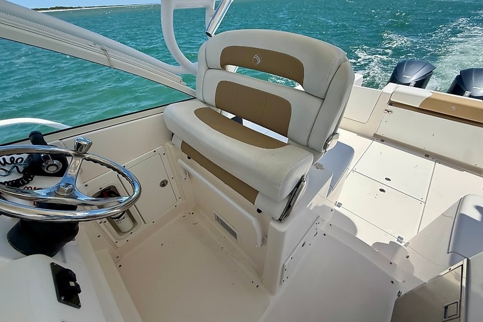 2015 Edgewater 335 Express - Photo 49