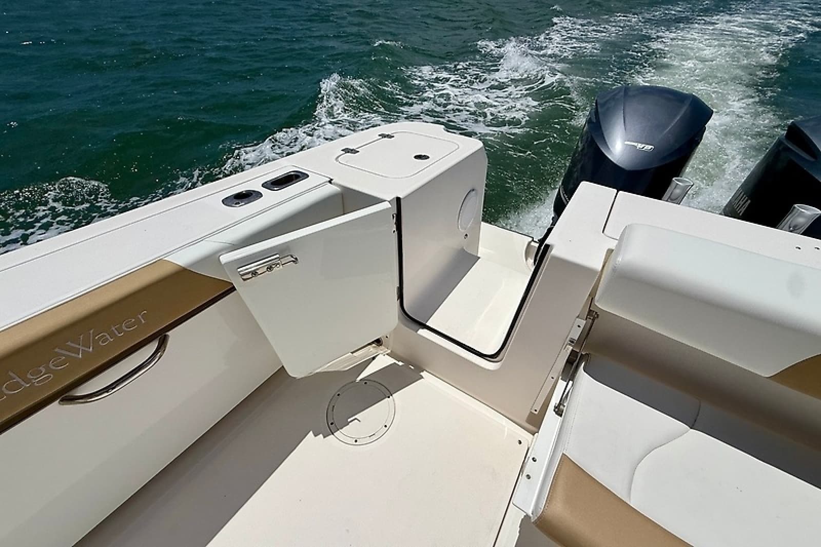 2015 Edgewater 335 Express - Photo 36