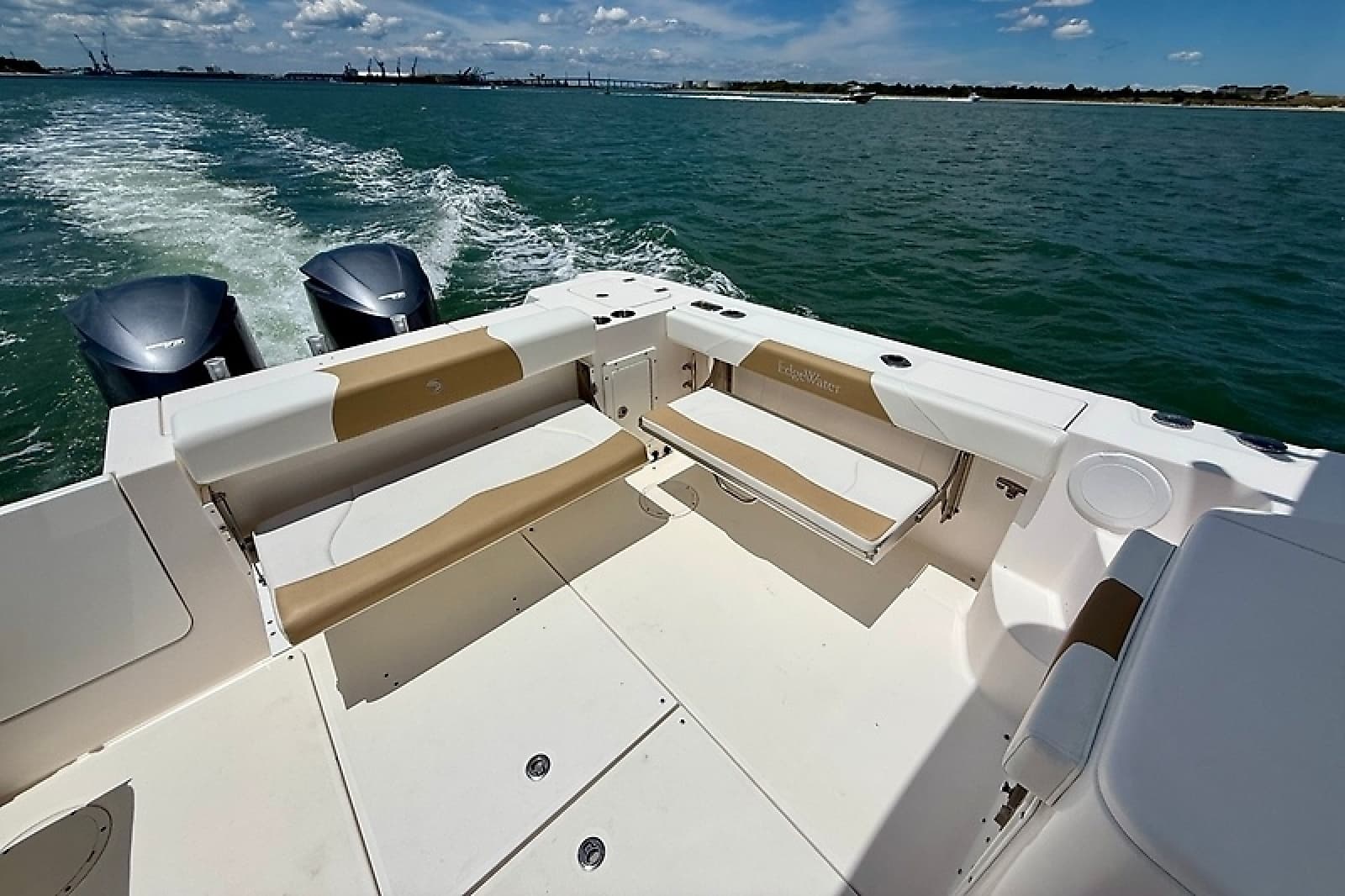 2015 Edgewater 335 Express - Photo 34
