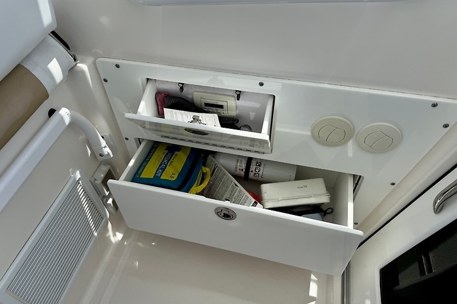 2015 Edgewater 335 Express - Photo 63