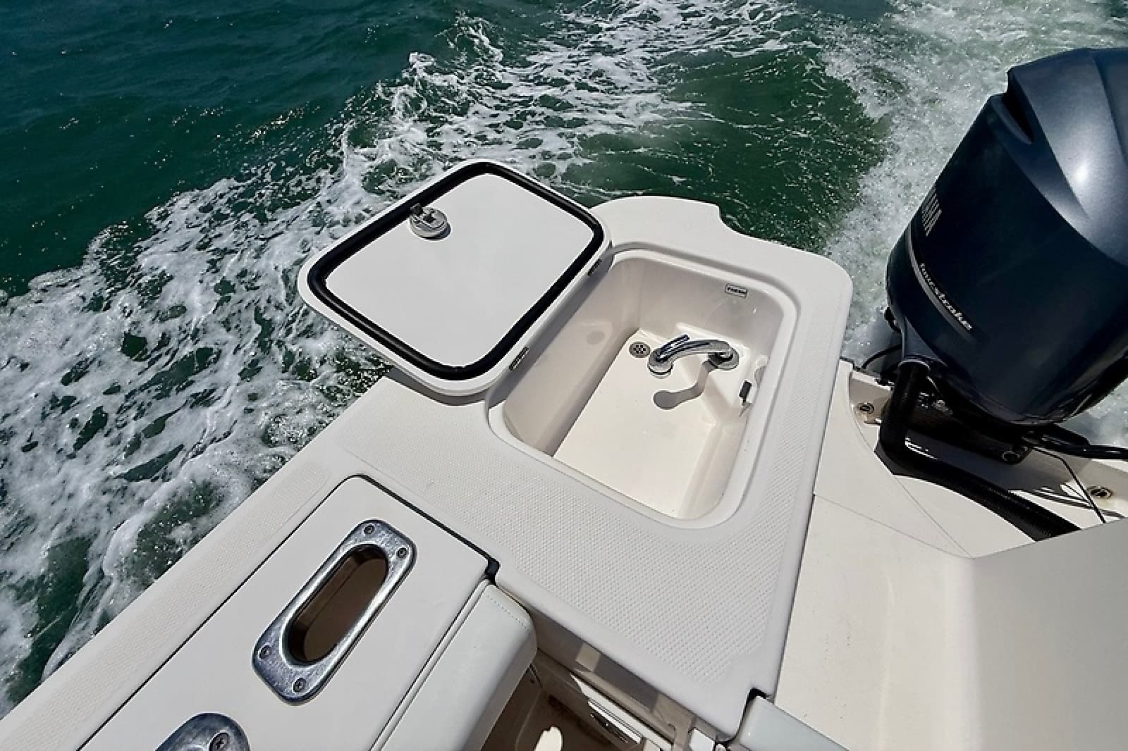 2015 Edgewater 335 Express - Photo 37