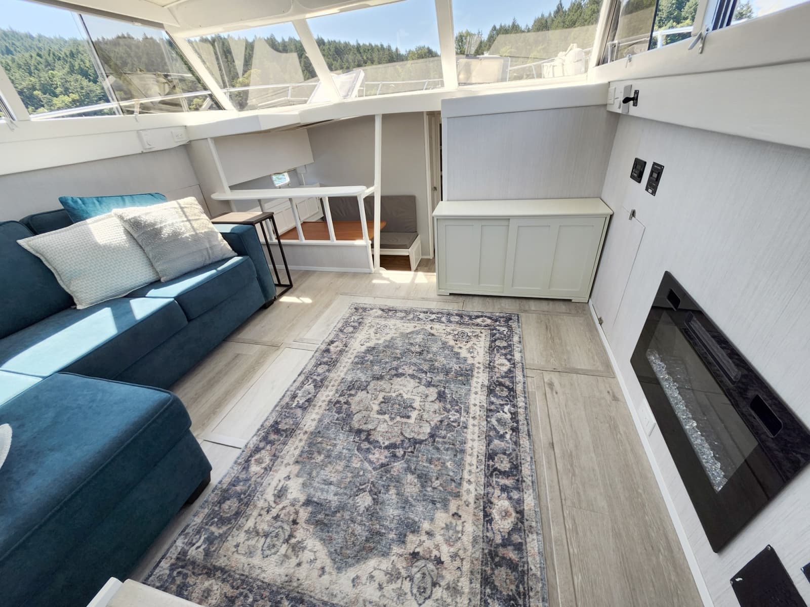 1977 Viking 43 - Photo 12