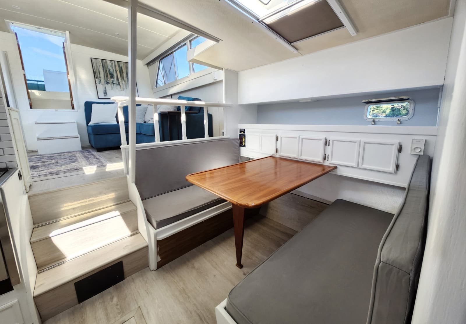 1977 Viking 43 - Photo 14