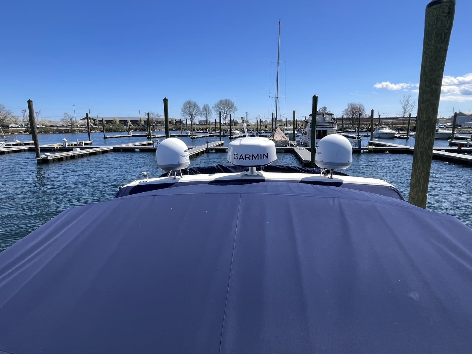 1990 Sea Ray 390 Express Cruiser - Photo 20