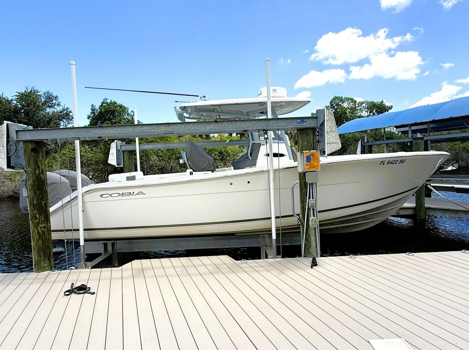 2021 Cobia 280CC - Photo 16