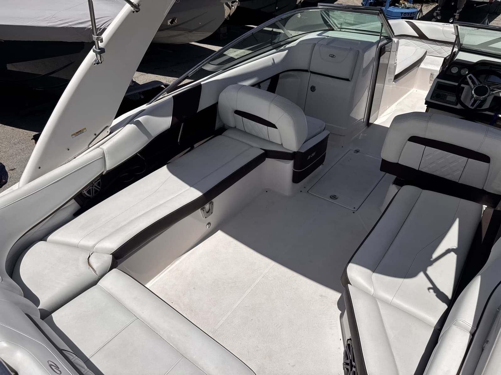 2018 Regal 26 OBX - Photo 12