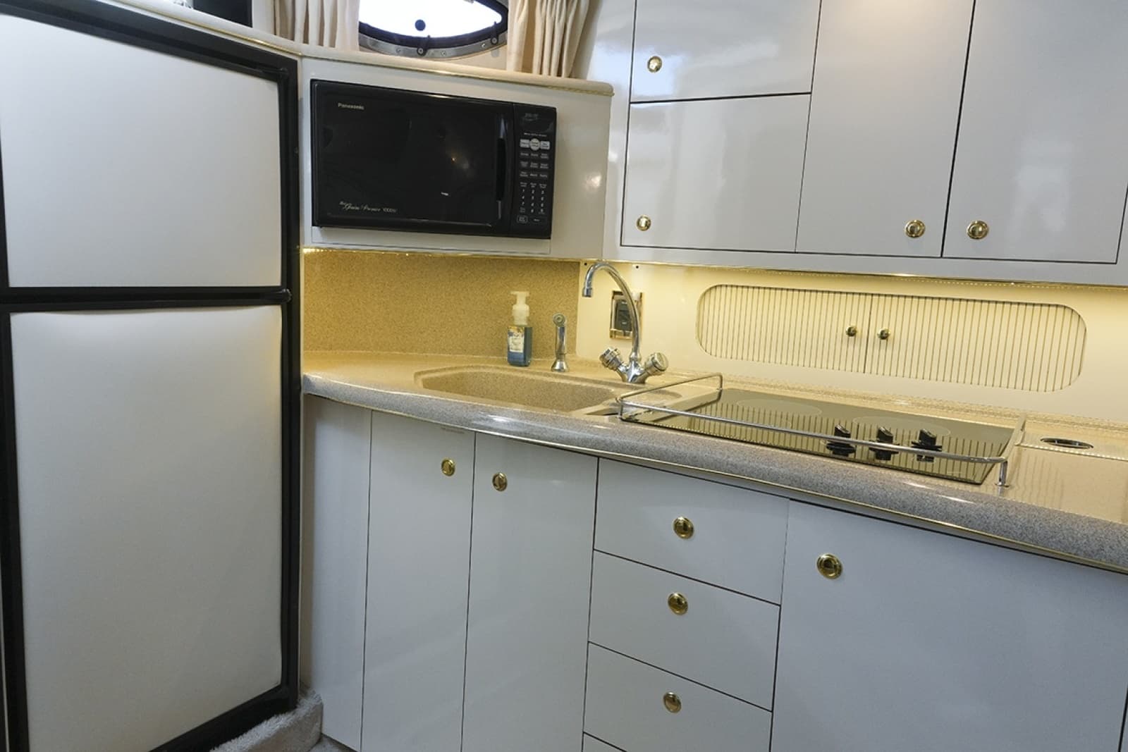 1997 Sea Ray Sundancer 400 - Photo 29