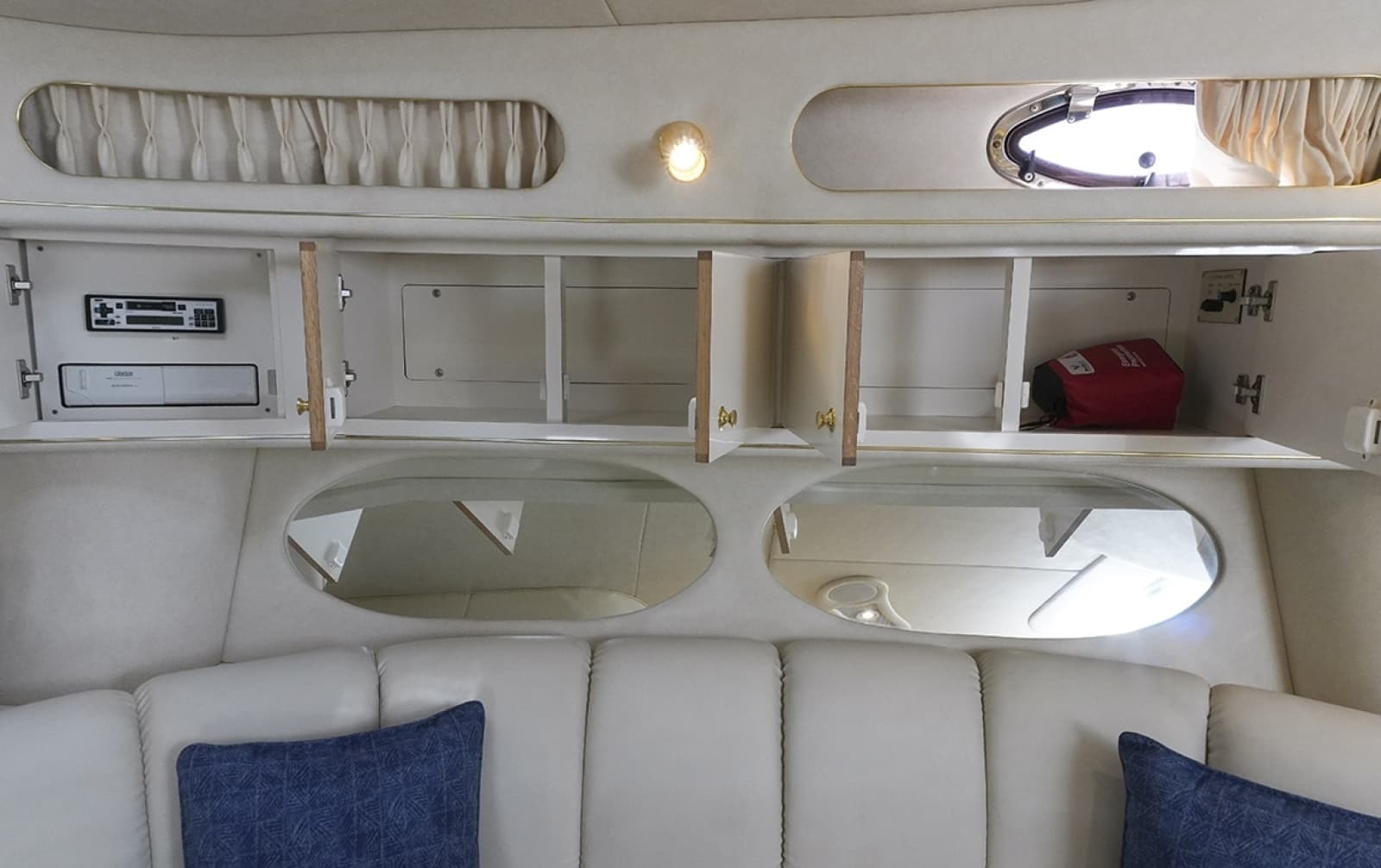 1997 Sea Ray Sundancer 400 - Photo 27