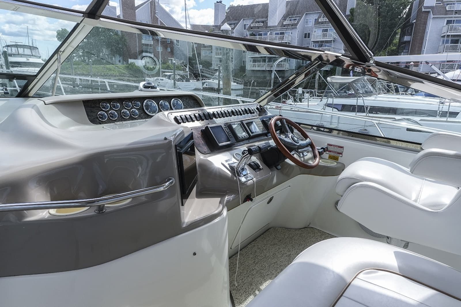 1997 Sea Ray Sundancer 400 - Photo 13