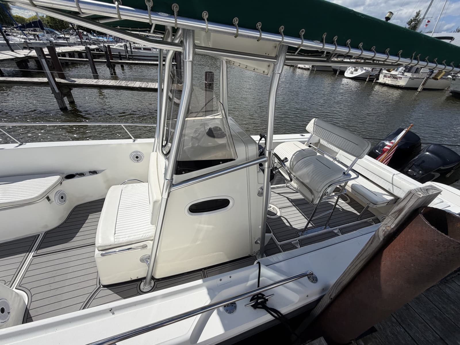 1999 Boston Whaler 26 Outrage - Photo 49