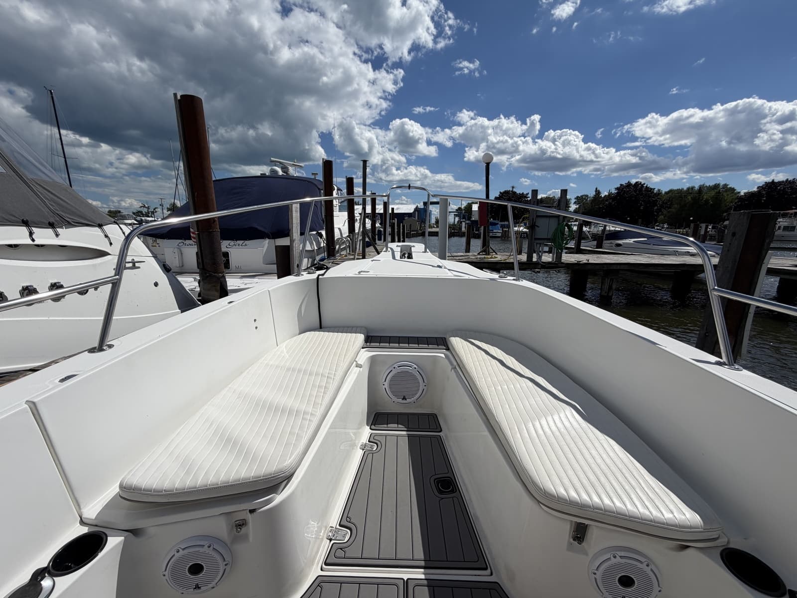 1999 Boston Whaler 26 Outrage - Photo 24