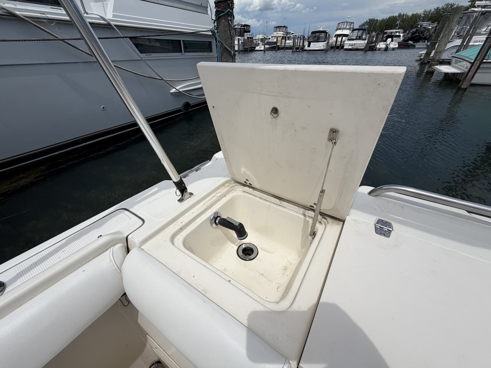 1995 Pursuit 2460 Denali - Photo 14