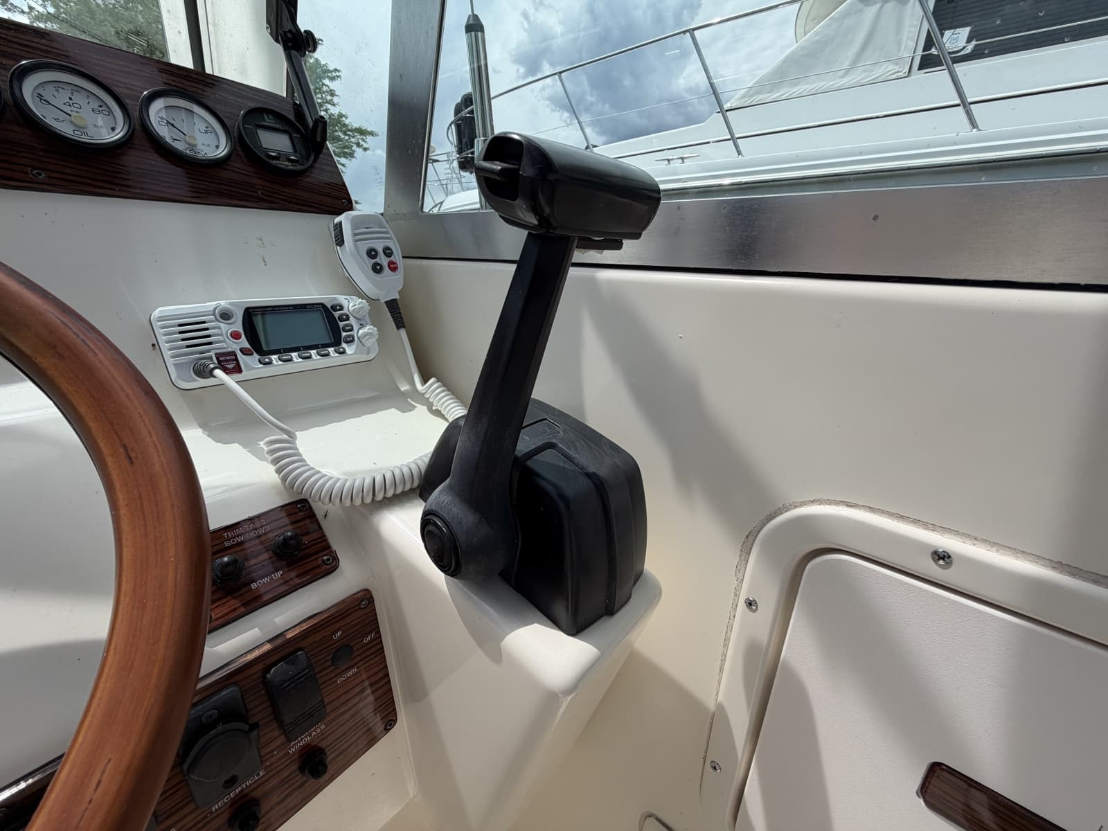 1995 Pursuit 2460 Denali - Photo 29