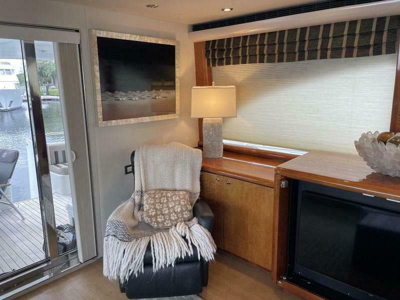 2002 Cheoy Lee Sport Motor Yacht - Photo 6