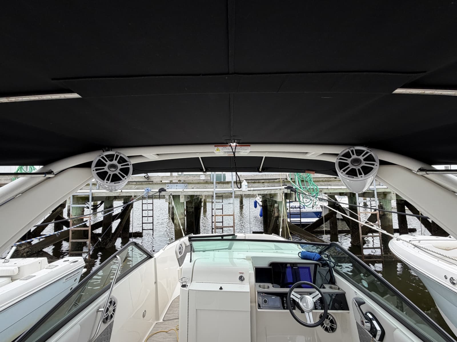 2023 Sea Ray 250 Outboard - Photo 20