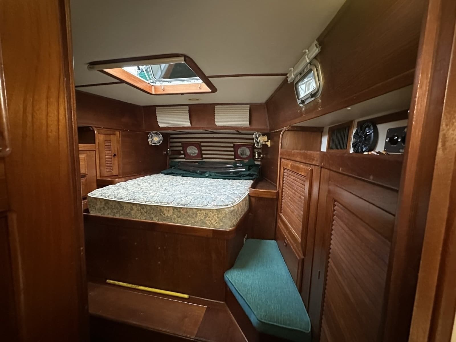 1985 Endeavour 42 CC - Photo 102