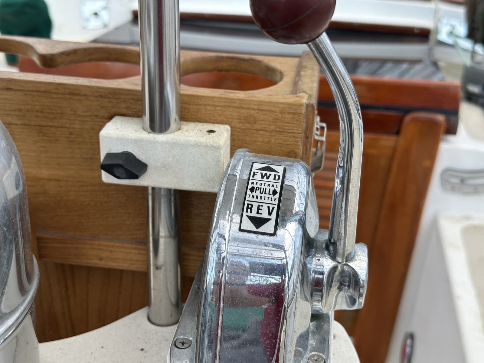 1985 Endeavour 42 CC - Photo 34