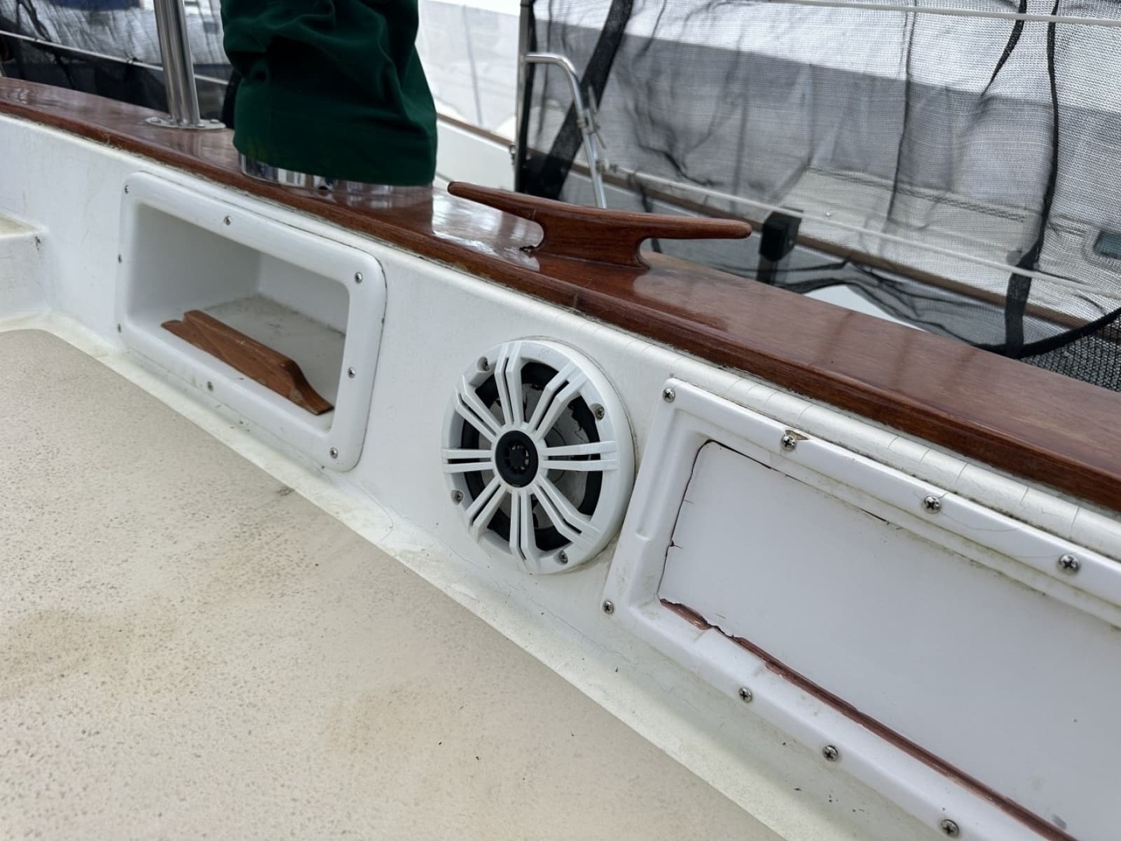 1985 Endeavour 42 CC - Photo 43
