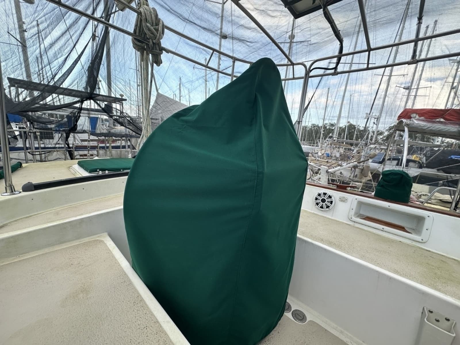 1985 Endeavour 42 CC - Photo 29