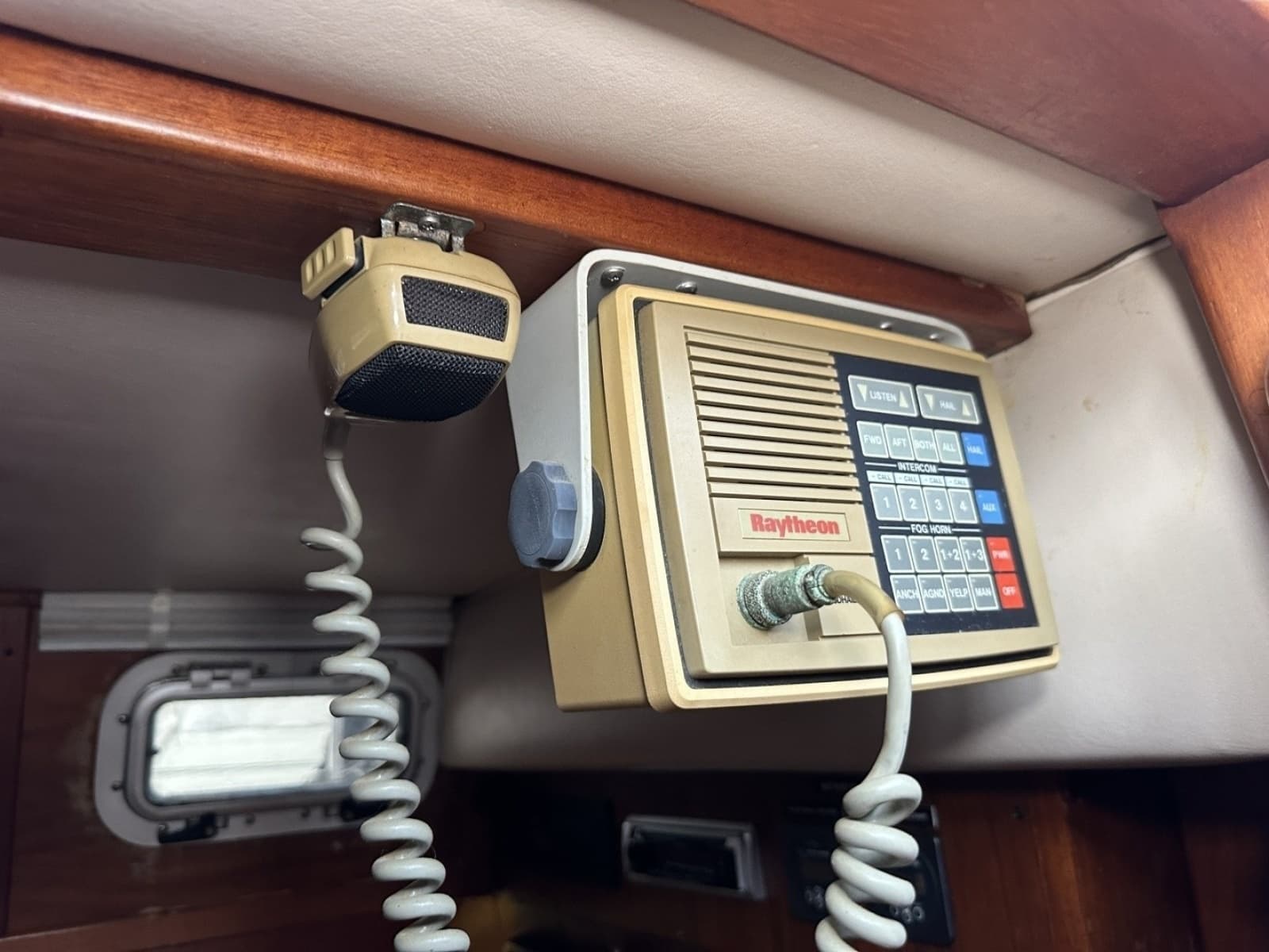 1985 Endeavour 42 CC - Photo 122