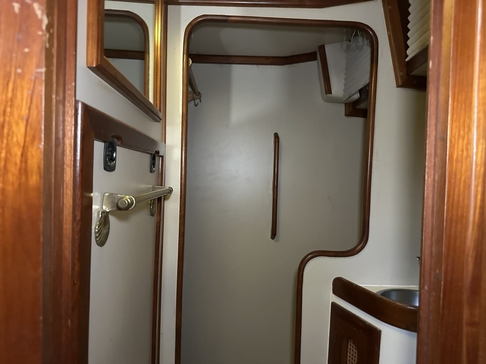 1985 Endeavour 42 CC - Photo 113