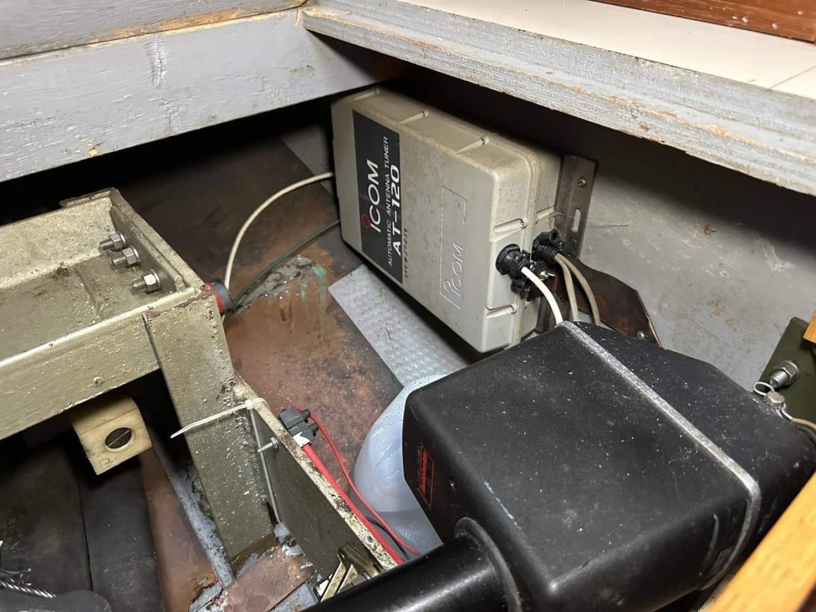1985 Endeavour 42 CC - Photo 111