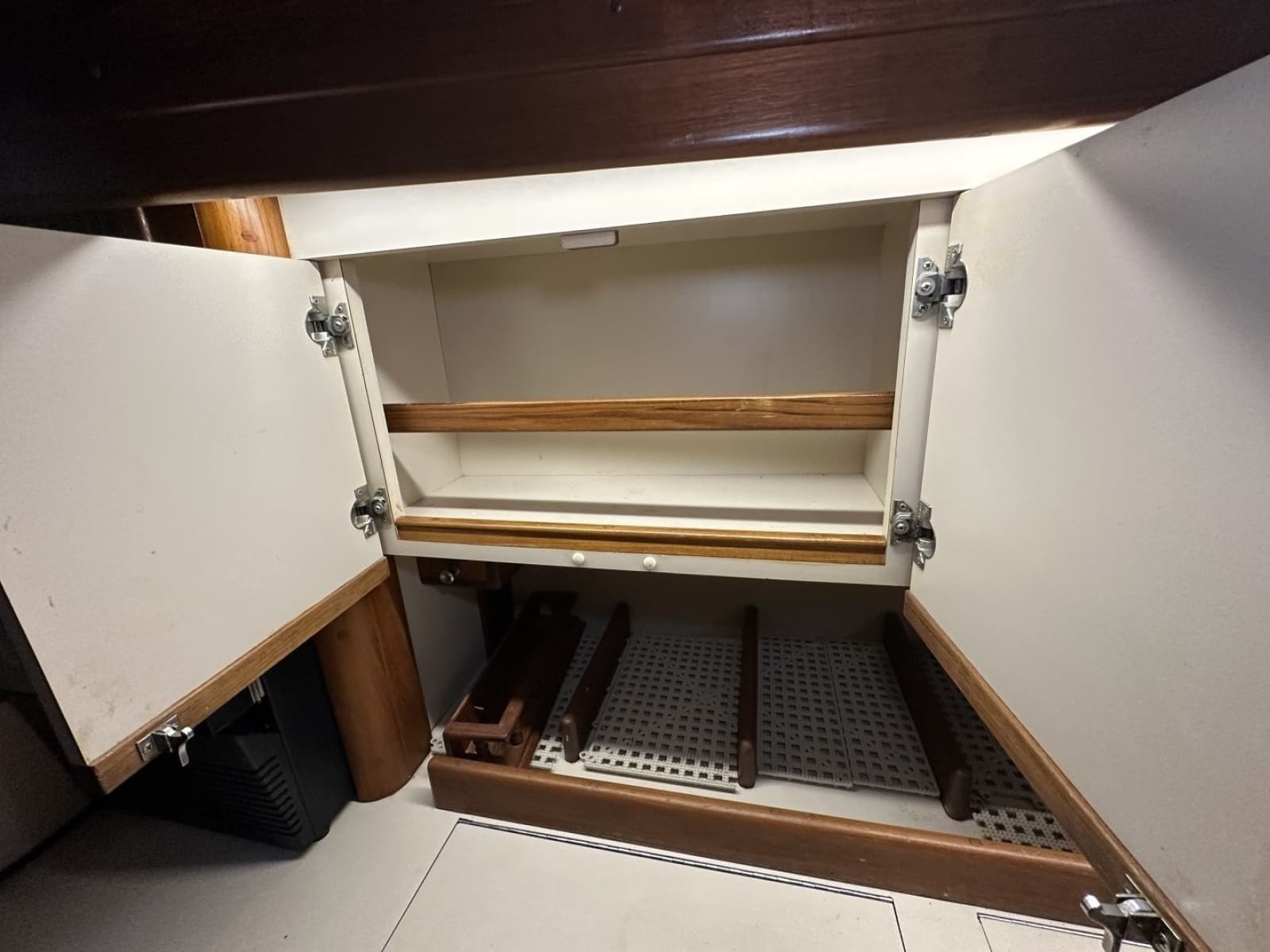1985 Endeavour 42 CC - Photo 99