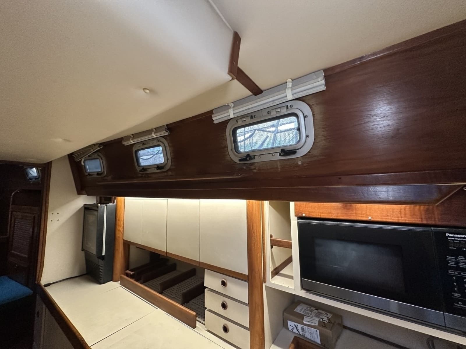 1985 Endeavour 42 CC - Photo 101