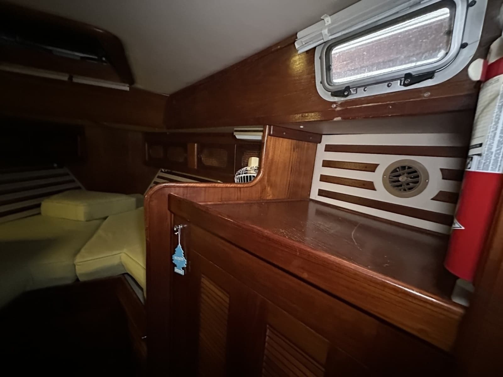 1985 Endeavour 42 CC - Photo 145