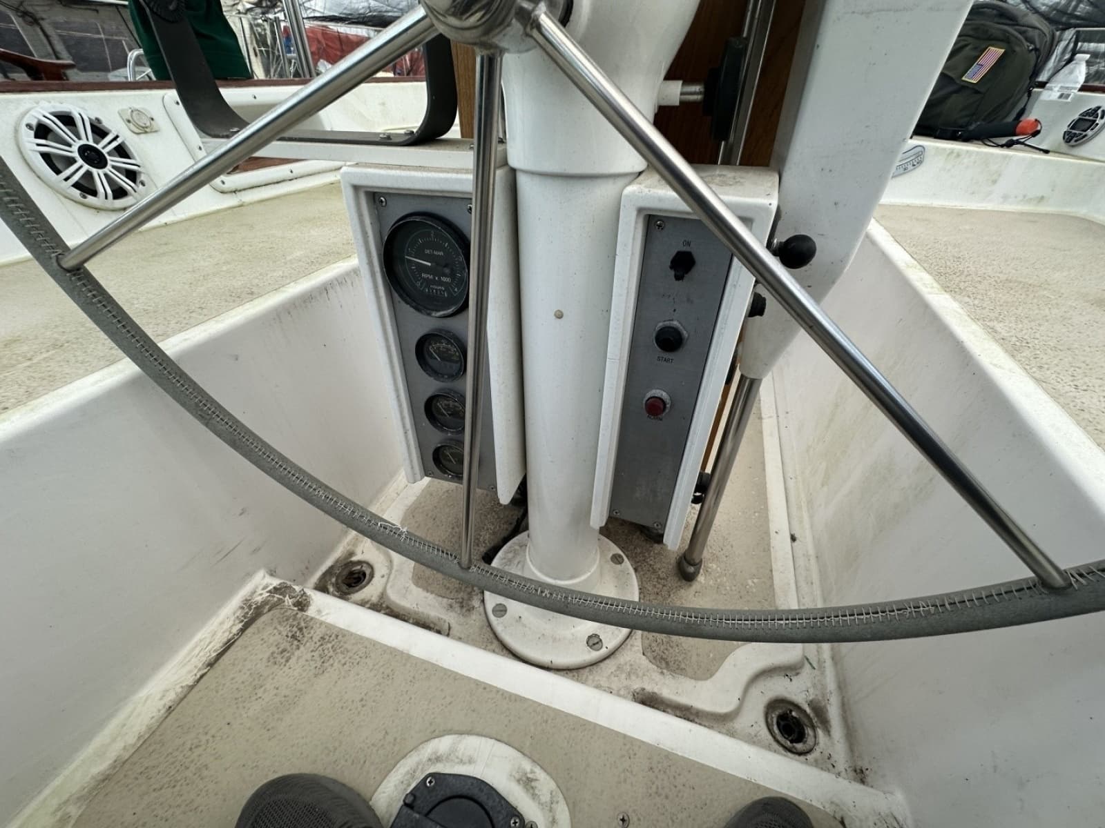 1985 Endeavour 42 CC - Photo 31