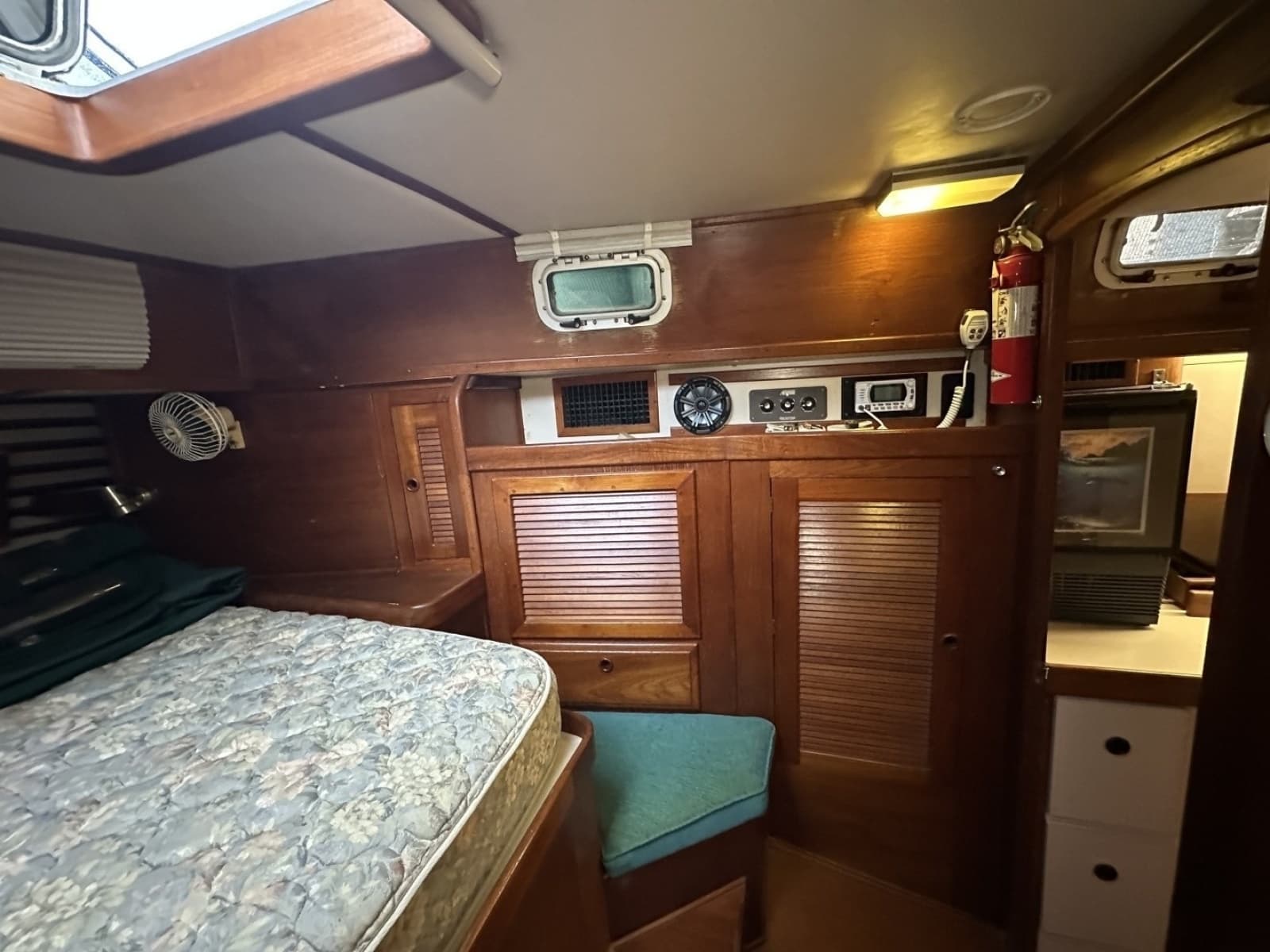1985 Endeavour 42 CC - Photo 103