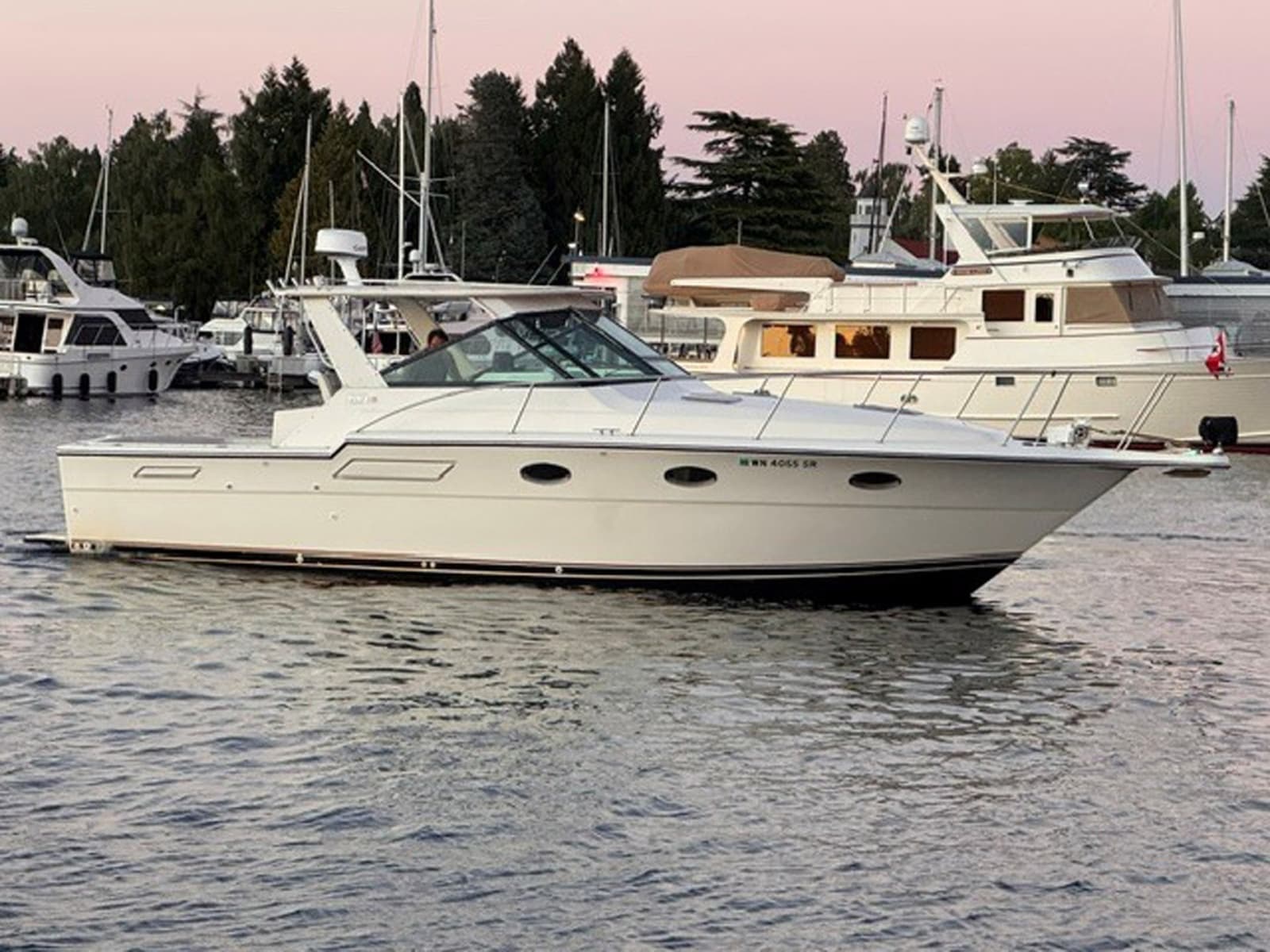 1988 Tiara Yachts 3300 Open - Photo 2