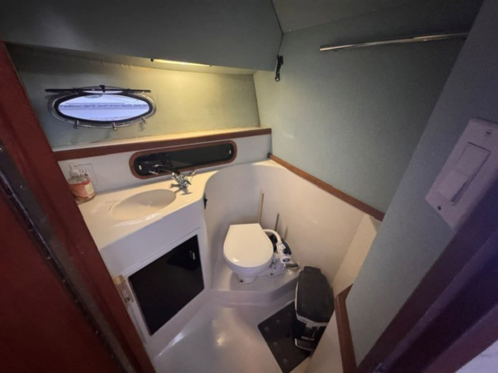 1988 Tiara Yachts 3300 Open - Photo 15