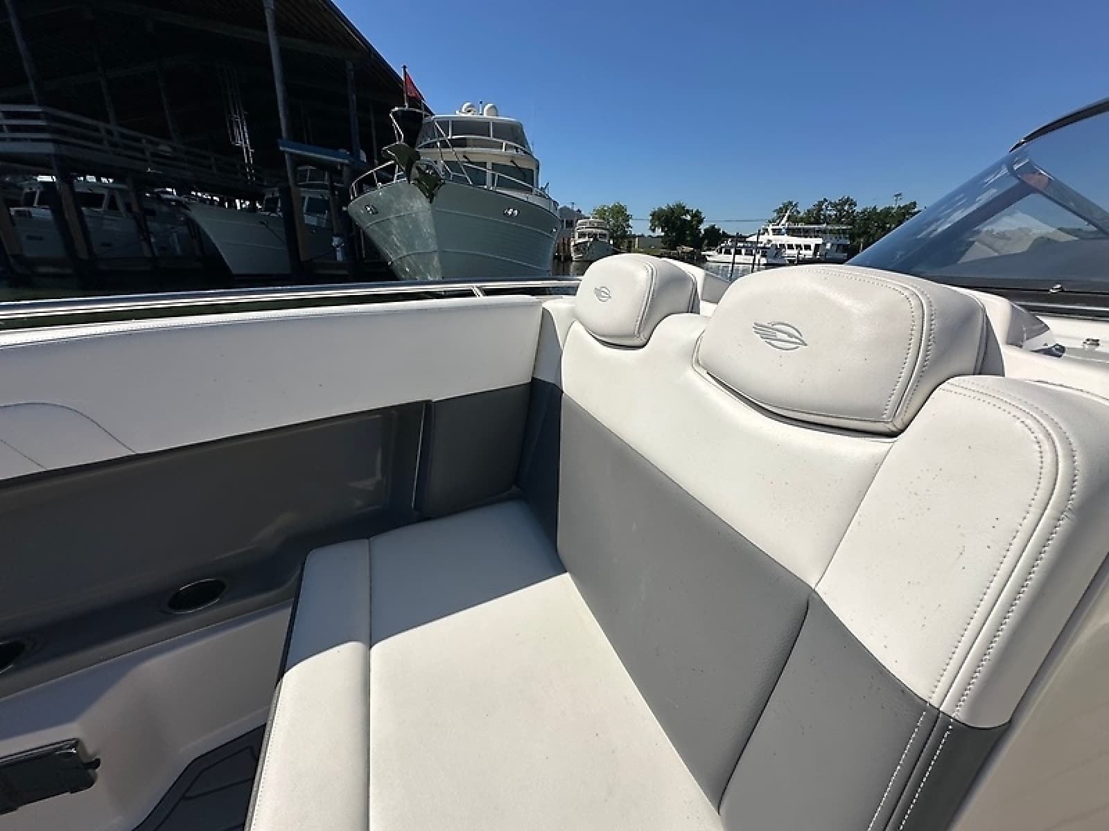 2016 Chaparral 337 SSX - Photo 24