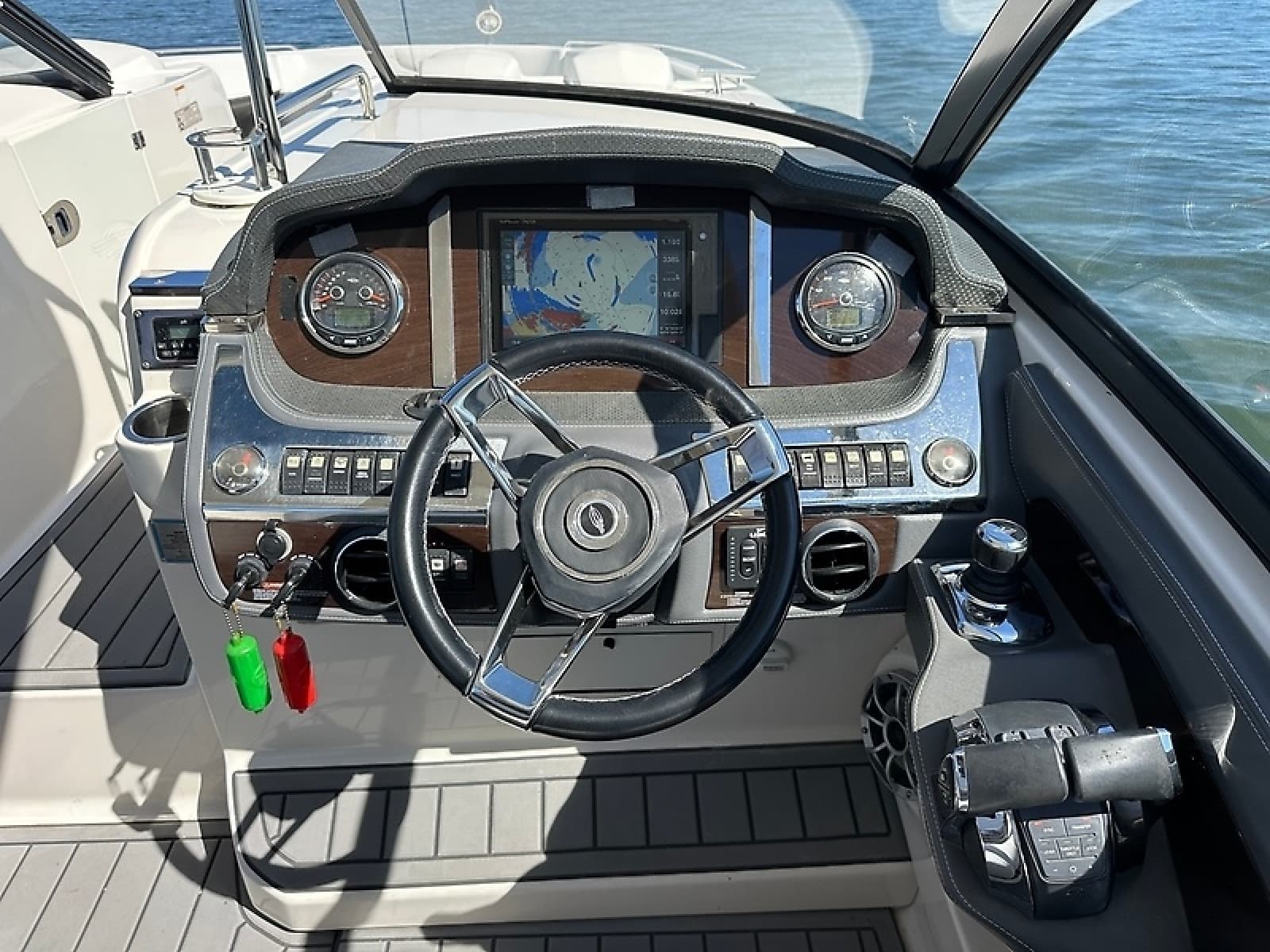 2016 Chaparral 337 SSX - Photo 54