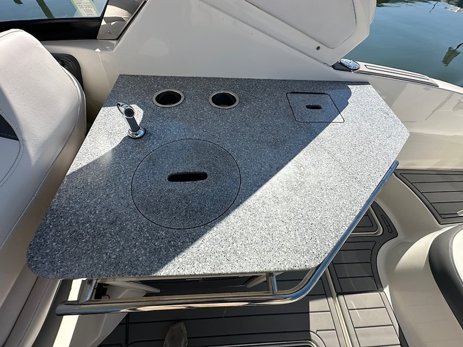 2016 Chaparral 337 SSX - Photo 18