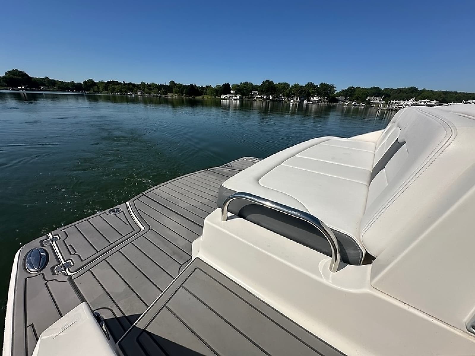 2016 Chaparral 337 SSX - Photo 14