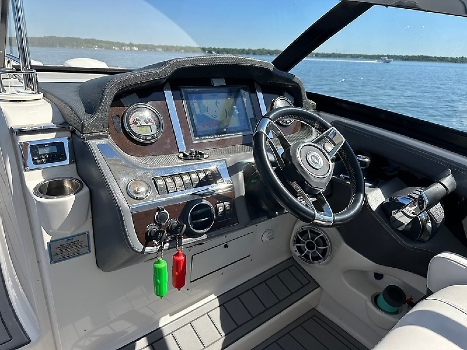 2016 Chaparral 337 SSX - Photo 53