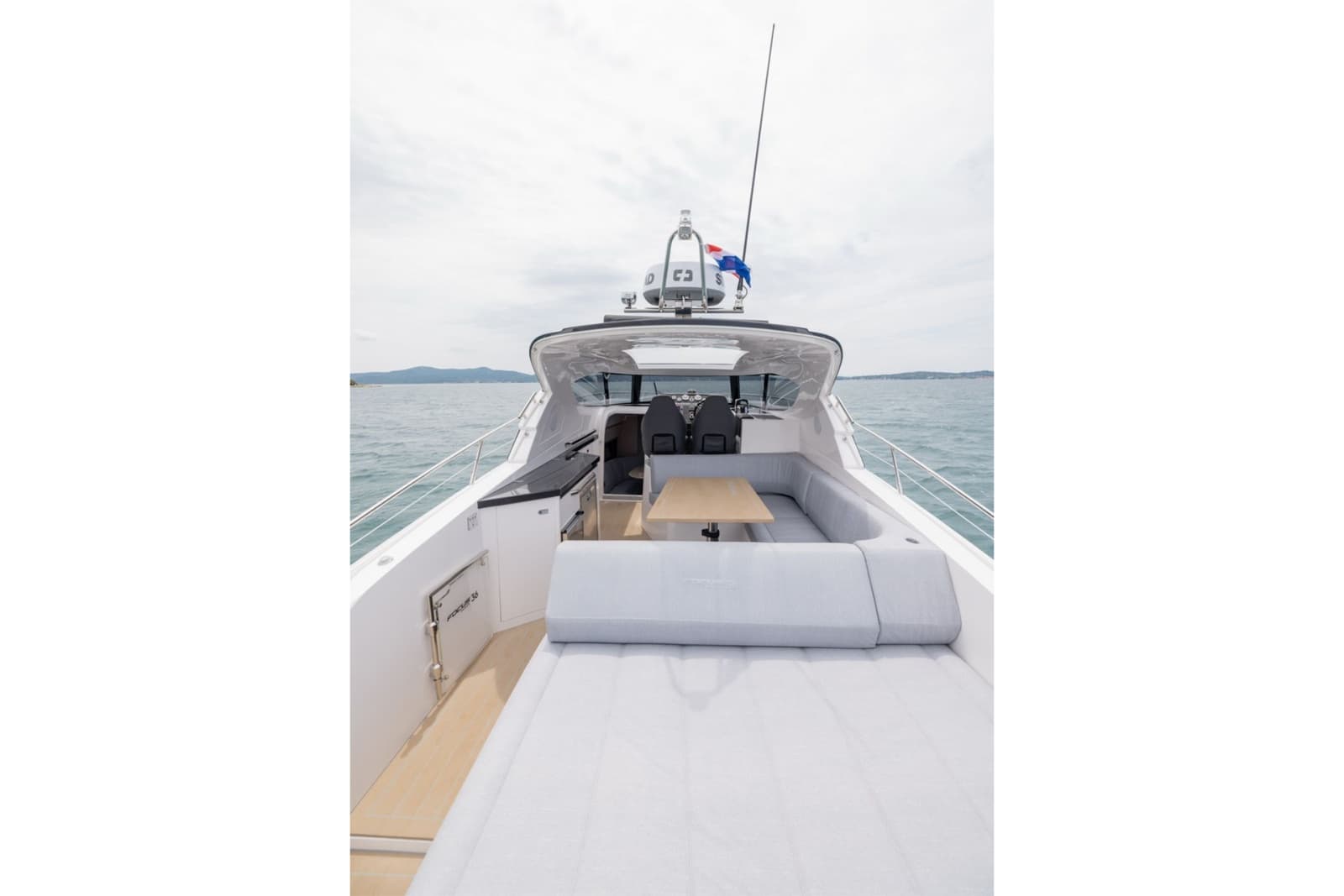 2027 Focus Motor Yachts Power - Photo 14