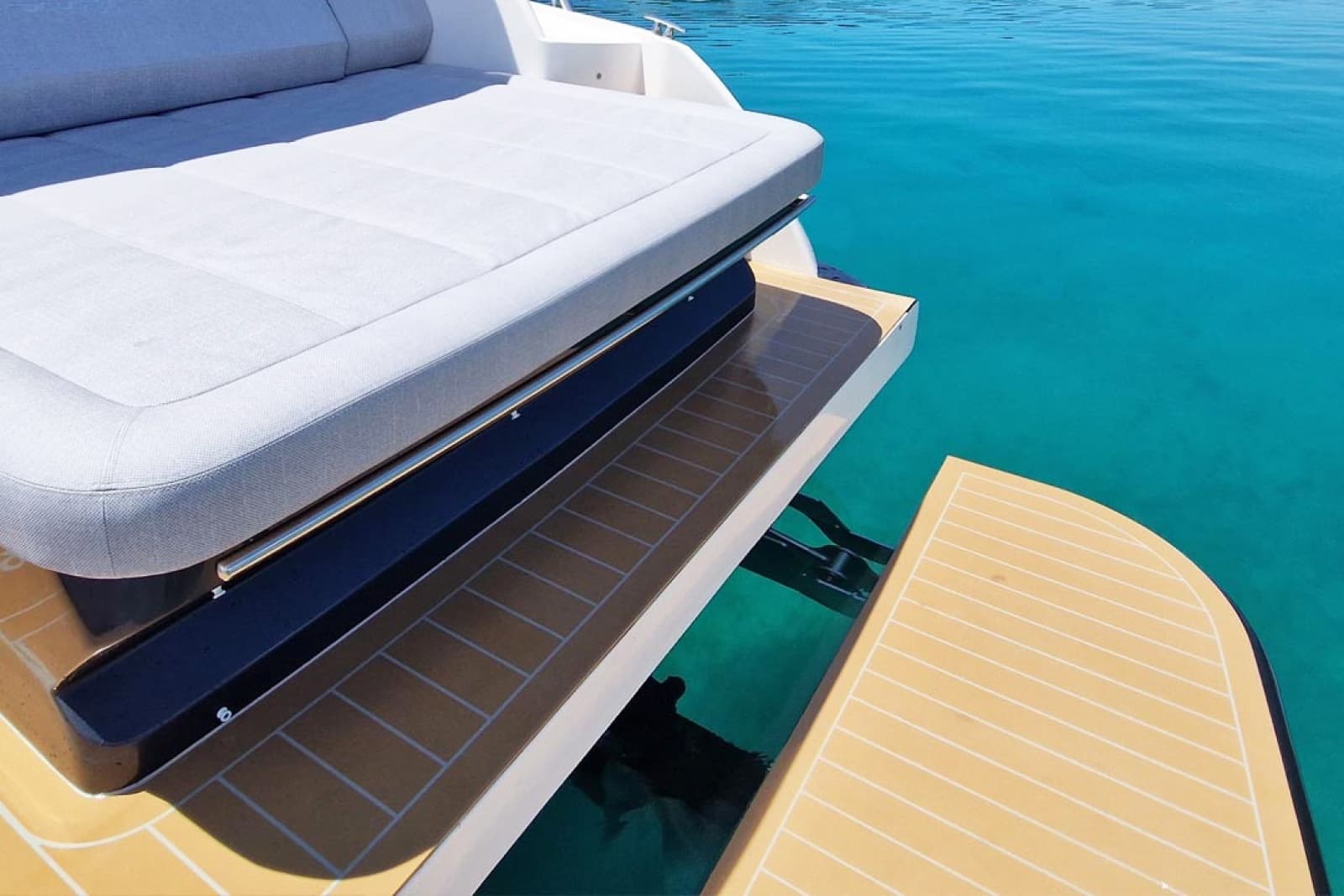 2027 Focus Motor Yachts Power - Photo 15