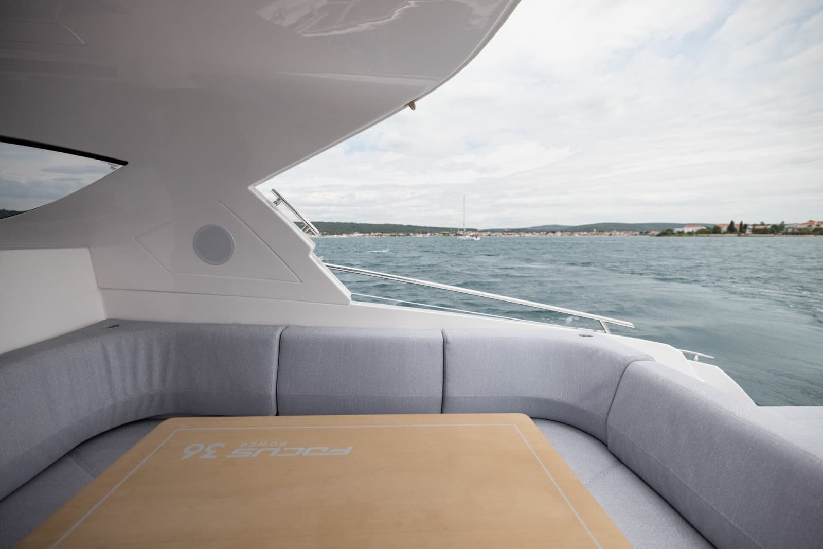 2027 Focus Motor Yachts Power - Photo 11