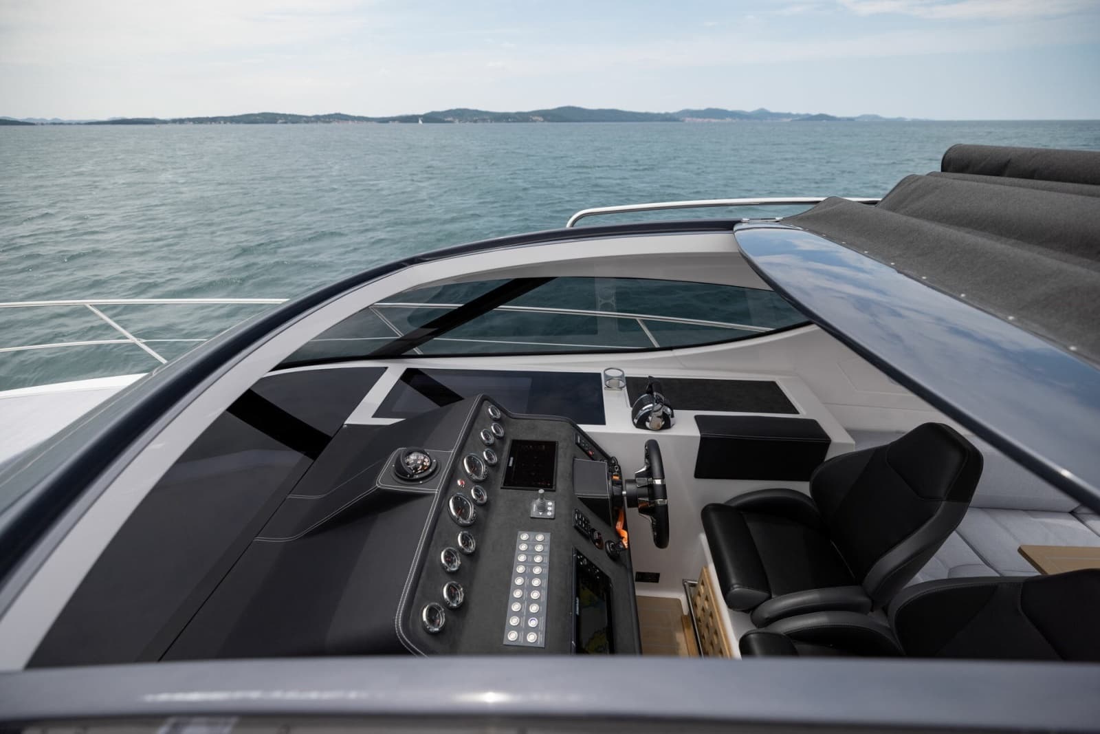 2027 Focus Motor Yachts Power - Photo 21