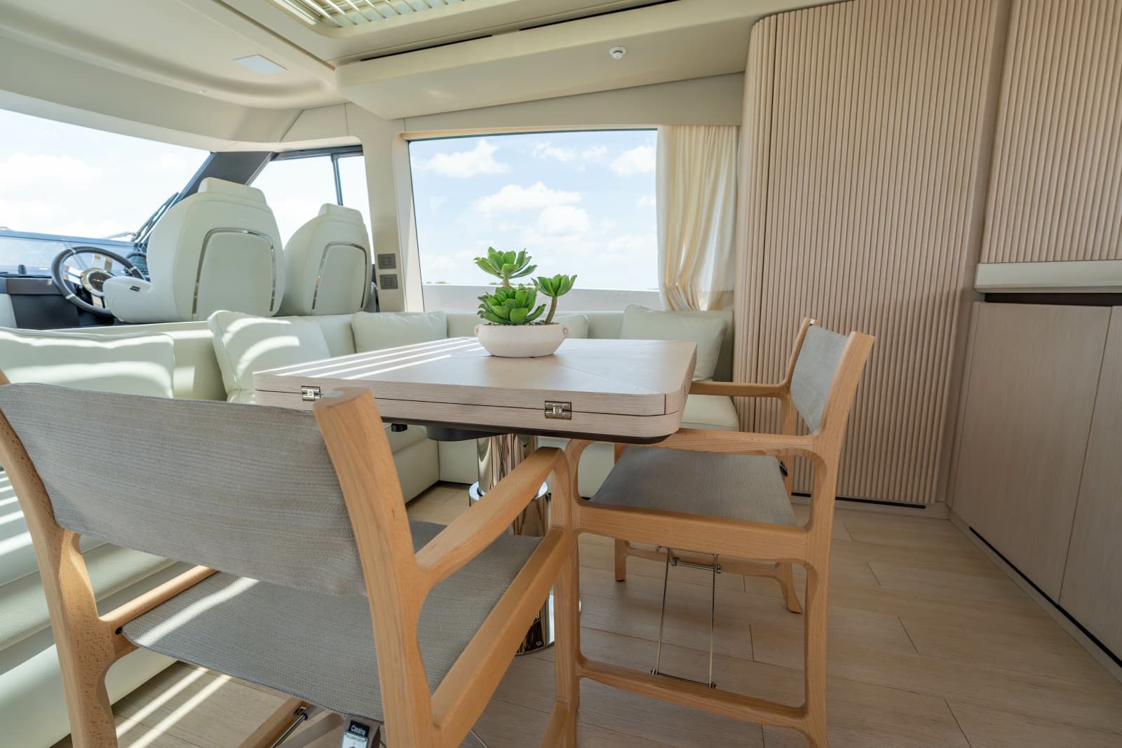 2025 Azimut Seadeck 6 - Photo 29