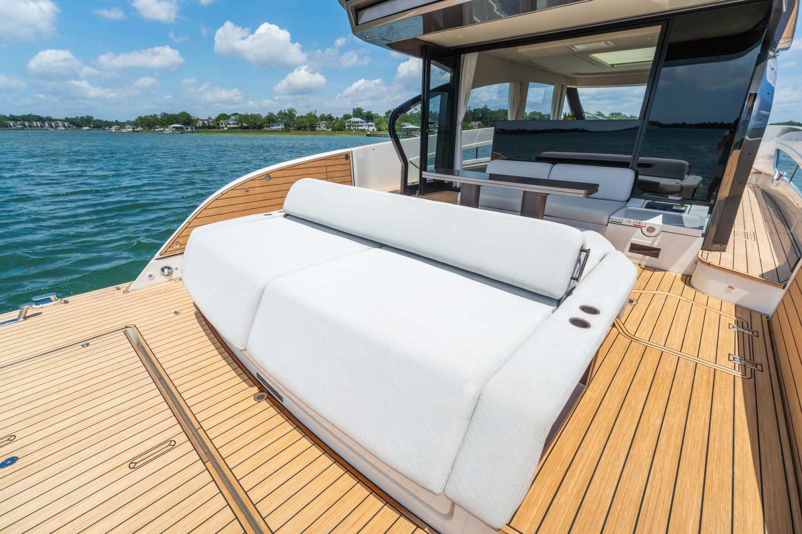 2025 Azimut Seadeck 6 - Photo 13